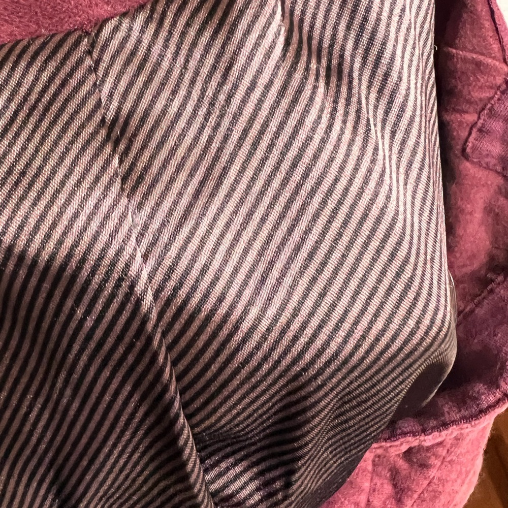 Free People Chic 3 Button Silk Lined Burgundy Sueded Blazer - Picture 8 of 8